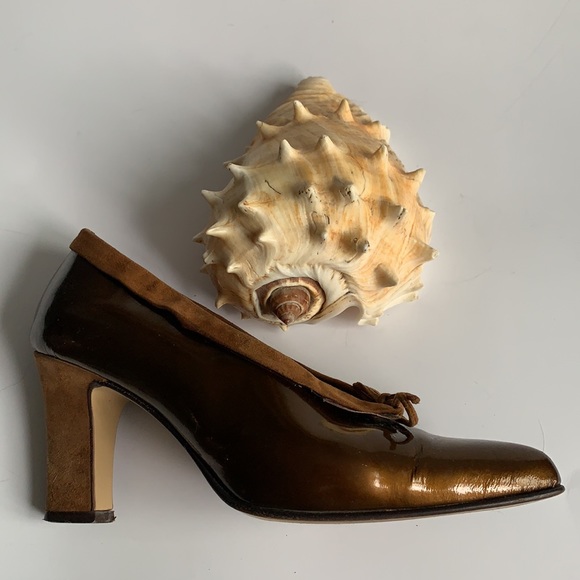 Made in 🇮🇹VTG Gorgeous 90’ Sofia 💯% Patent Leather and Suede Pumps - Picture 3 of 11